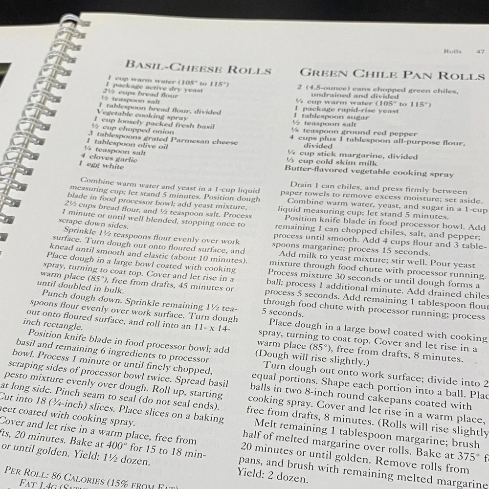 Low-Fat Ways to Bake and Low-calorie recipes spiral Cookbook set
